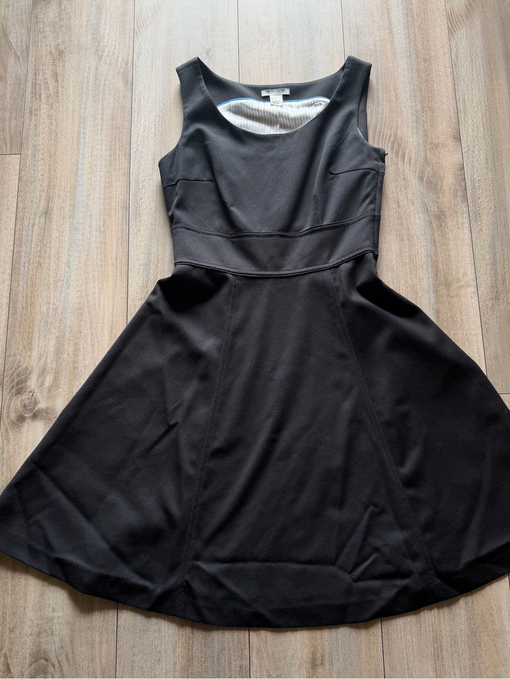 H&M Black Sleeveless Scoop-Neck Fit & Flare Mini Dress